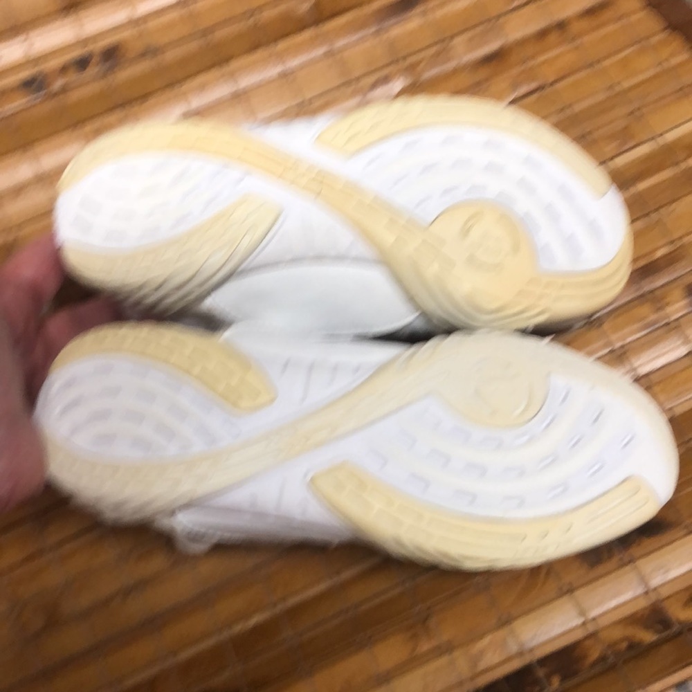 Nfinity Evolution Cheer Shoes With Signature Red … - image 5